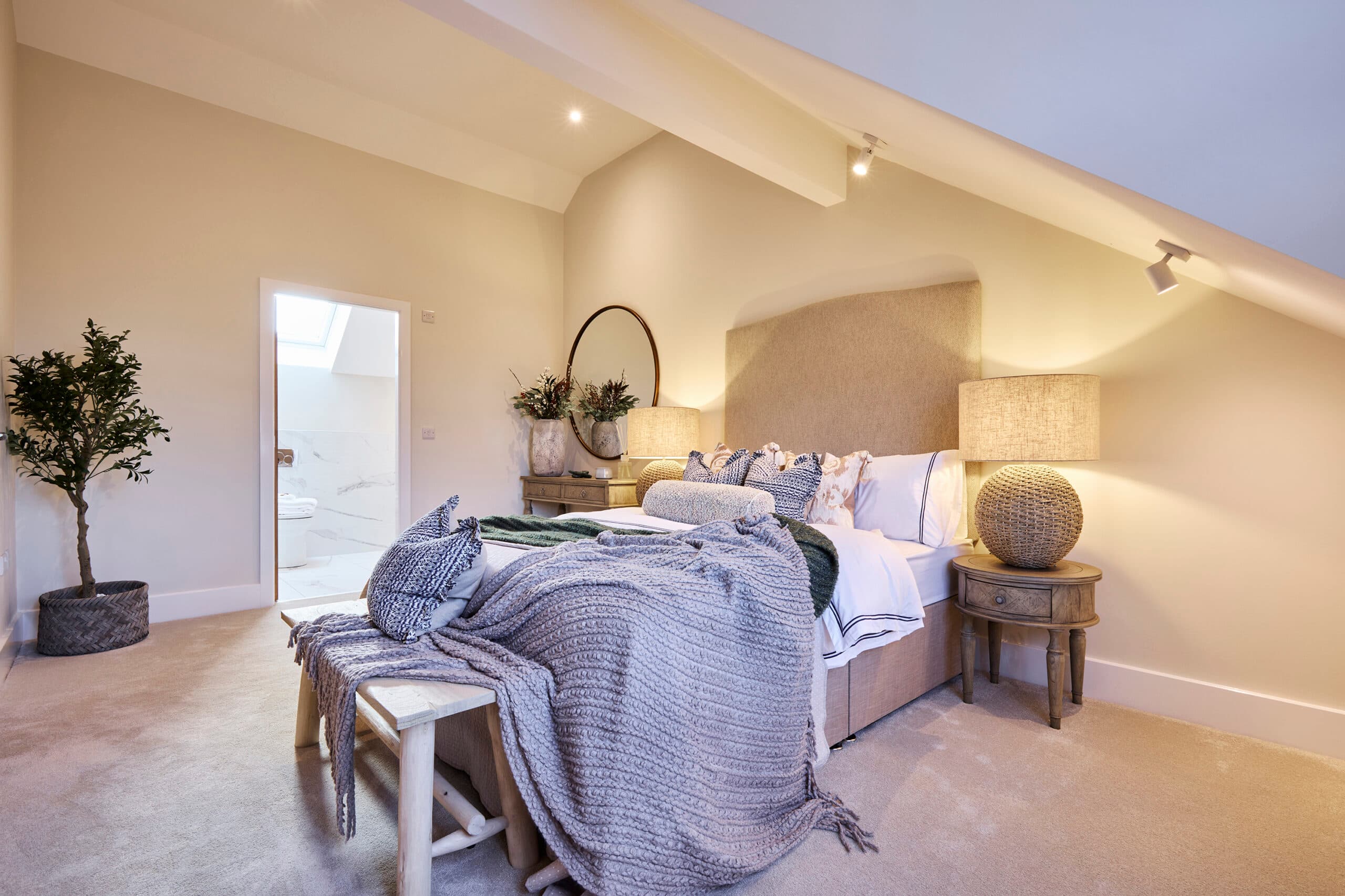 The main bedroom with en-suite at The Willows, Silsden