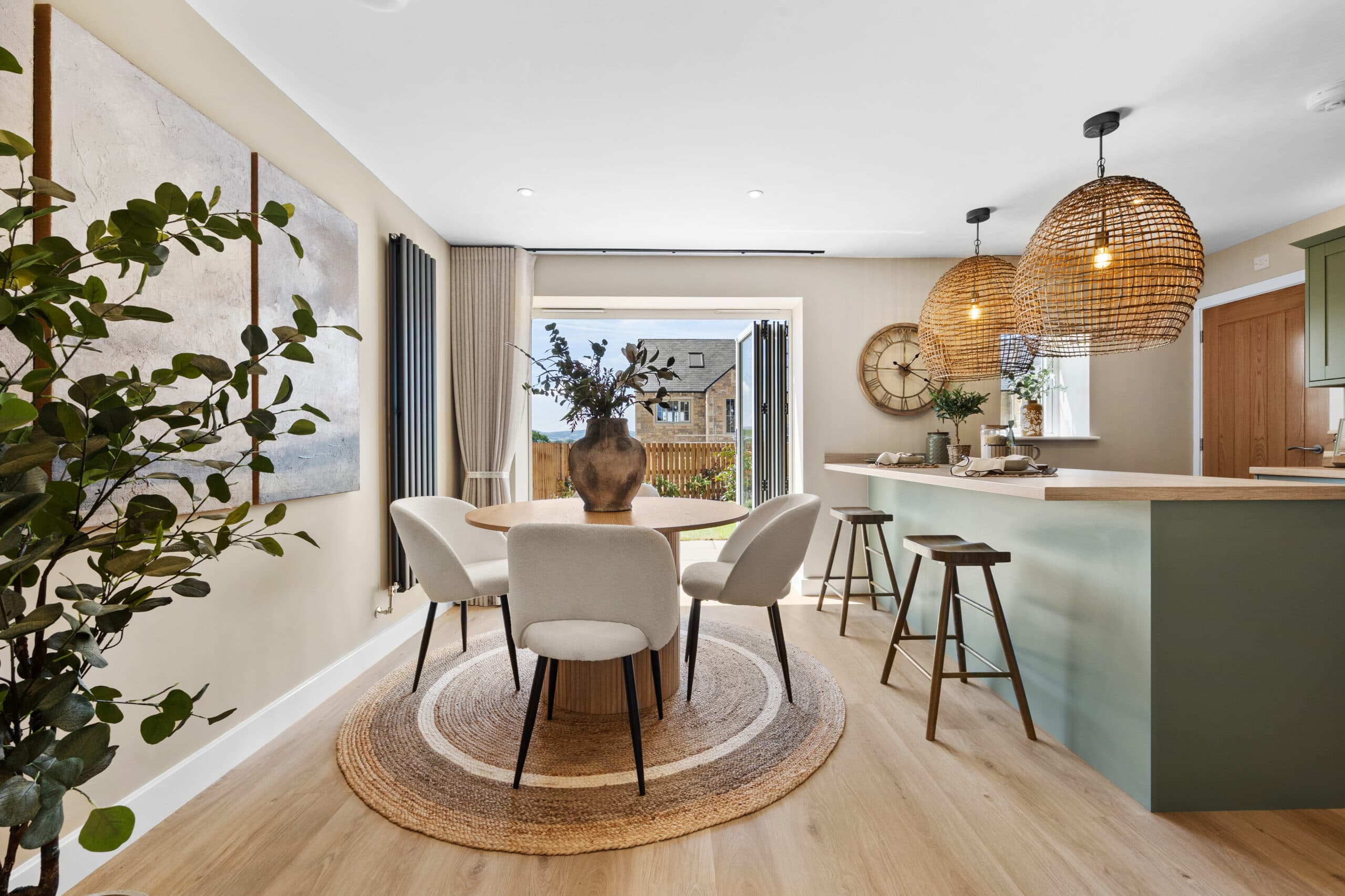 https://cms.verityandcohomes.com/wp-content/uploads/2025/09/The-Blenheim-Show-Home-Pendle-Farm-Worsthorne-41-scaled-1.jpg